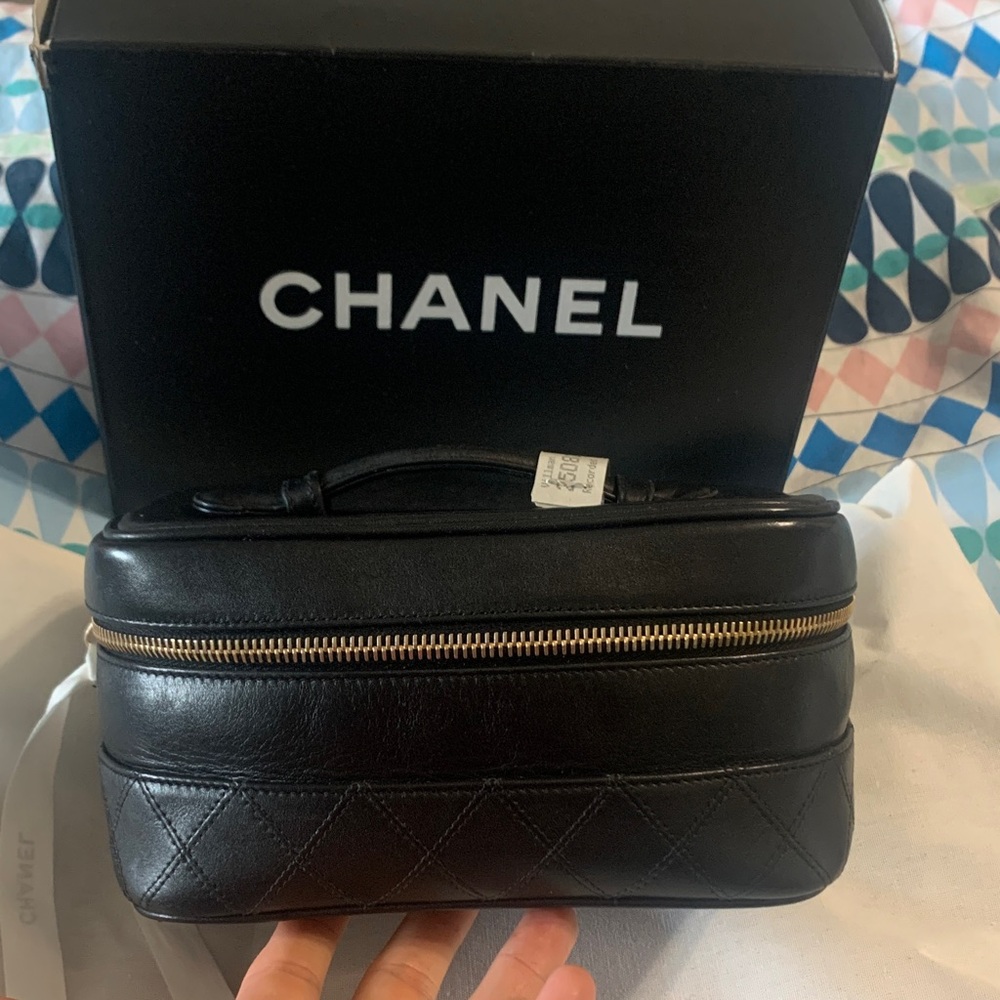 CHANEL Black Quilted Leather Vanity with Gold Zipper